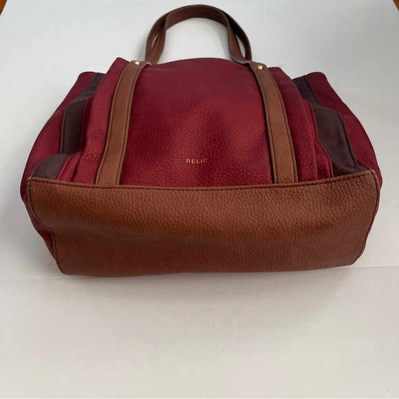 Relic Stop & Smell The Roses Tote Bag Pebbled Faux Leather Multicolor Brass Stud - Picture 3 of 16